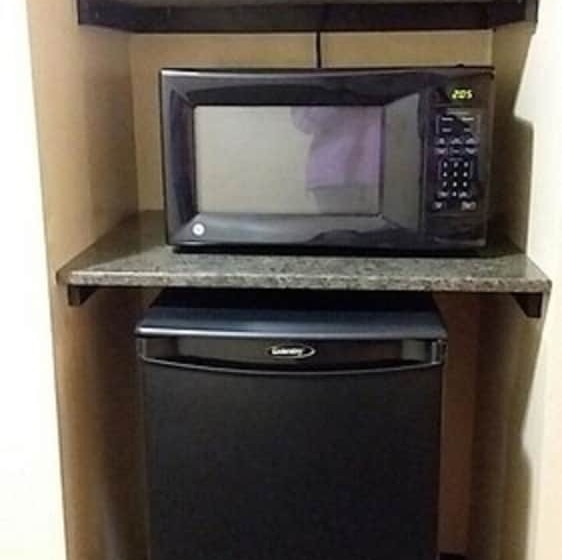 جناح, Comfort Suites