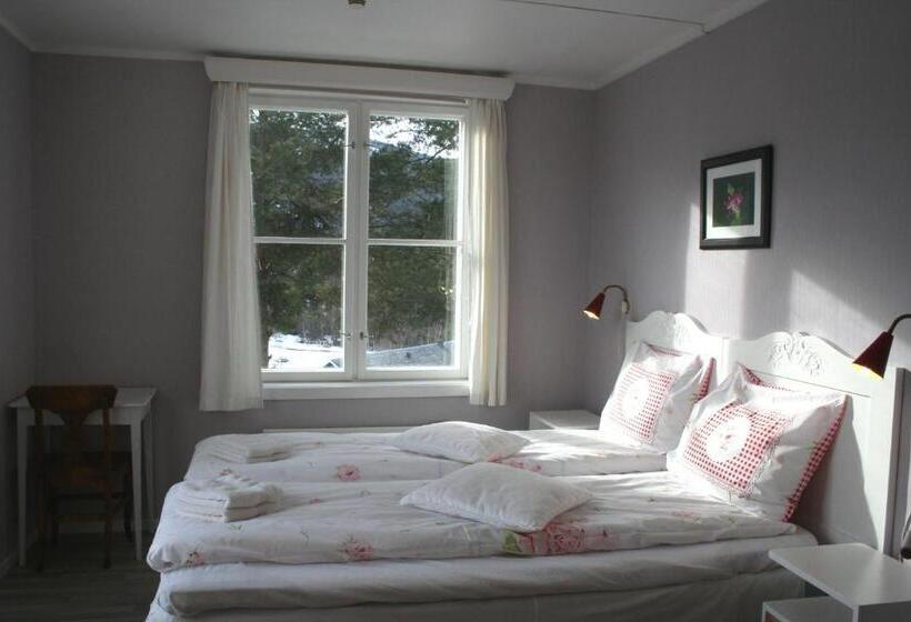 חדר סטנדרט חדר אמבטיה משותף, Furulund Pensjonat