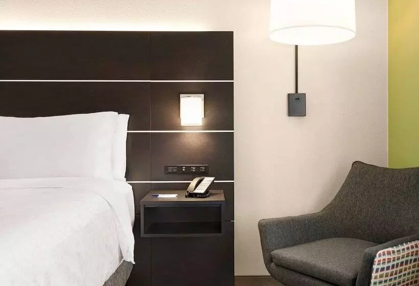 スイート, Holiday Inn Express Hotel & Suites Mcalester, An Ihg