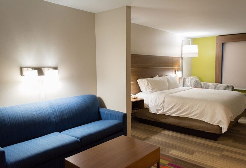 Люкс с Балконом, Holiday Inn Express Hotel & Suites Muskogee, An Ihg