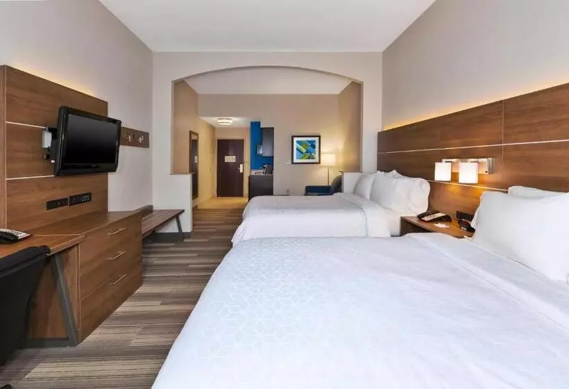 スイート, Holiday Inn Express Hotel & Suites Warminster Horsham, An Ihg
