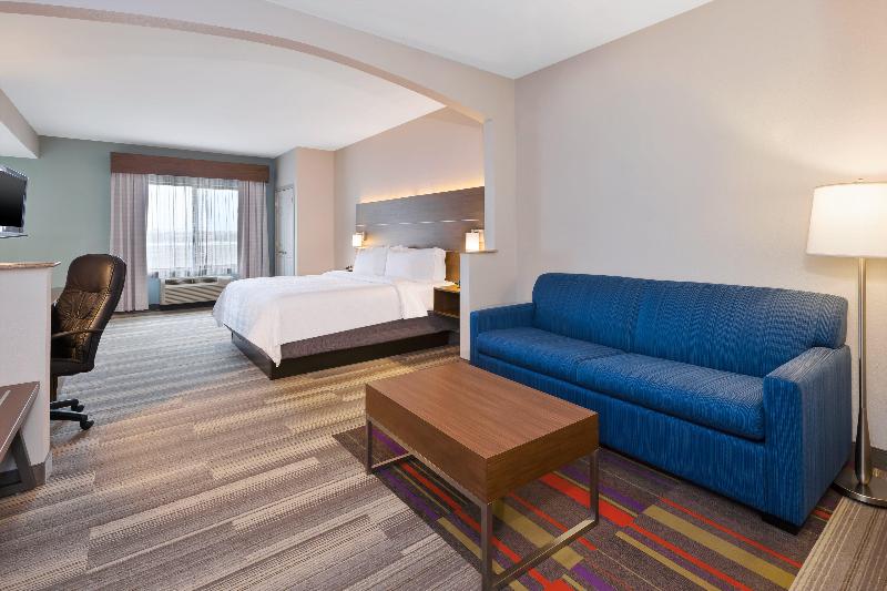Люкс Кровать Кинг, Holiday Inn Express Hotel & Suites Warminster Horsham, An Ihg