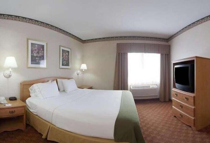 חדר סטנדרט, Holiday Inn Express Hotel & Suites Wauseon, An Ihg