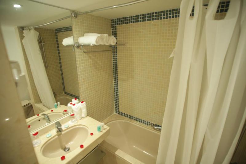 Номер Стандарт Адаптированный для Инвалидов, Holiday Inn Express Hotel & Suites Youngstown   North Lima/boardman, An Ihg