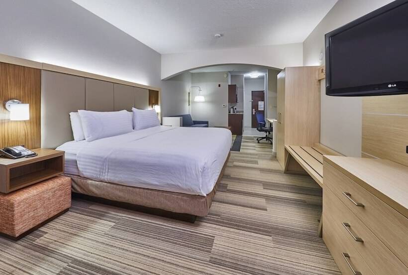 스위트, Holiday Inn Express Hotel & Suites Medford Central Point, An Ihg