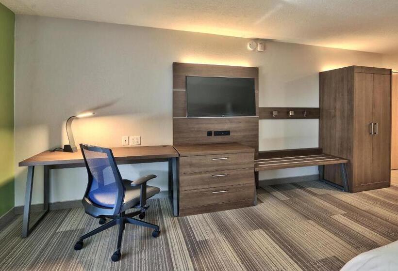 Номер Стандарт Кровать Кинг Адаптированный для Инвалидов, Holiday Inn Express Socorro, An Ihg