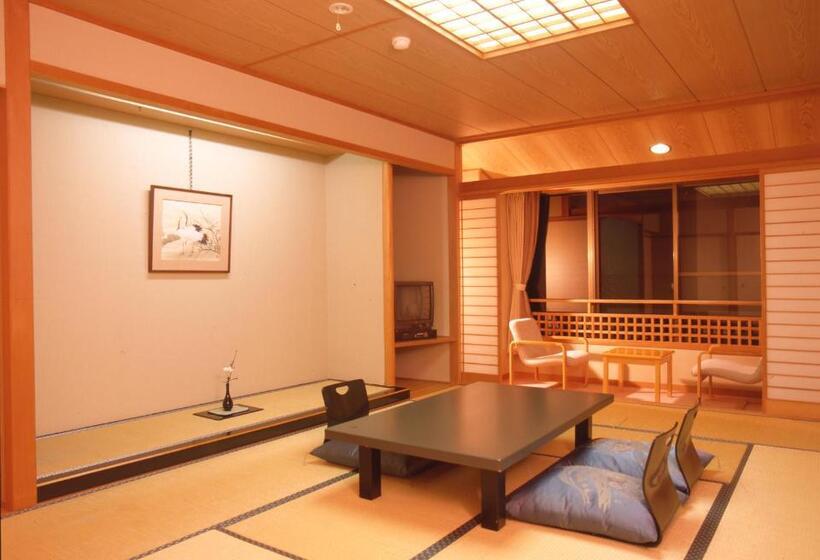 חדר סטנדרט לארבעה, Tateyama Prince