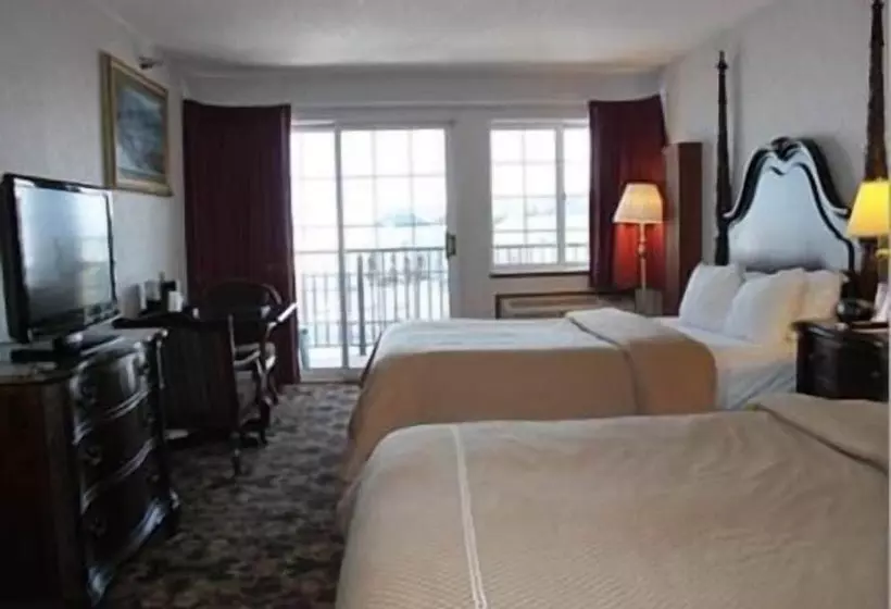 レイクビューデラックスルーム, Crown Choice Inn & Suites Lakeview And Waterpark