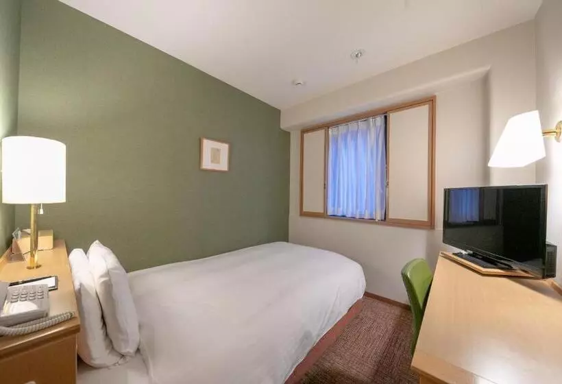 ダブルベッドのベーシックルーム, Fukuoka Floral Inn Nishinakasu