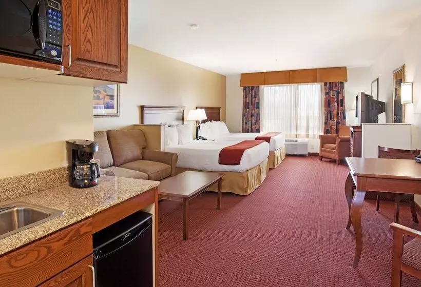 スイート, Holiday Inn Express Hotel & Suites Tooele, An Ihg