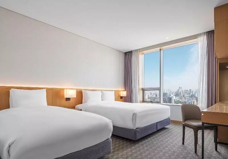 Standard-huone King-vuode, Holiday Inn Express & Suites Cheney, An Ihg