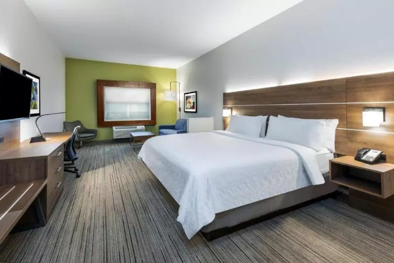 身障者適用スイートルーム, Holiday Inn Express & Suites Ozona, An Ihg