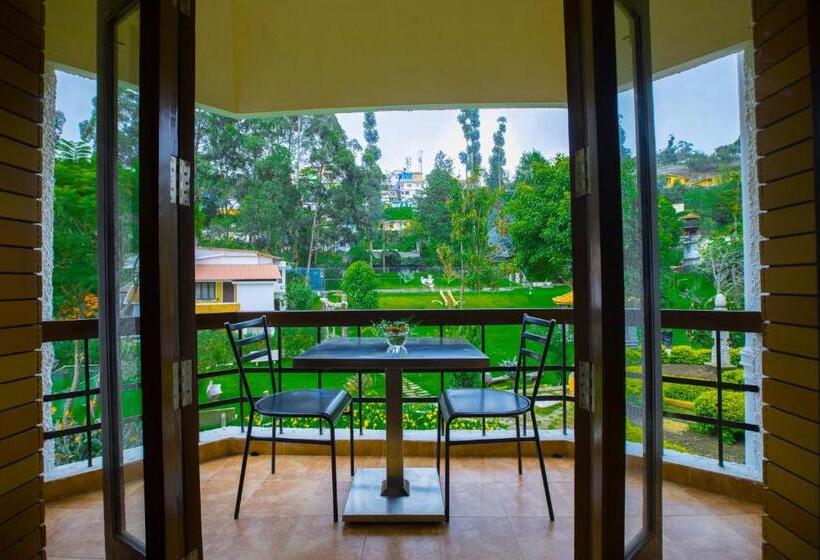 اتاق لوکس, Kodai International