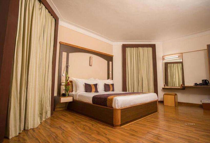 اتاق سوپریور, Kodai International