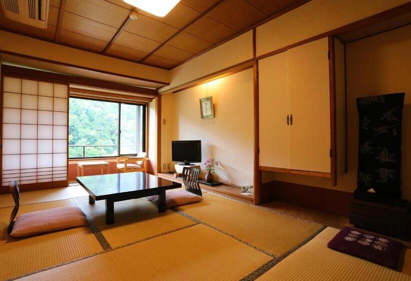 اتاق استاندارد با چشمانداز, Momijiya Honkan Takaosansou