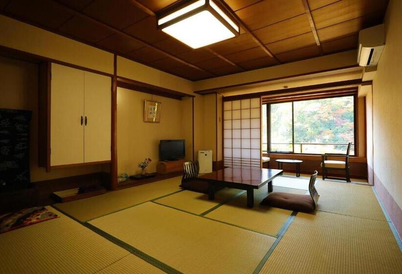 اتاق استاندارد با چشمانداز, Momijiya Honkan Takaosansou