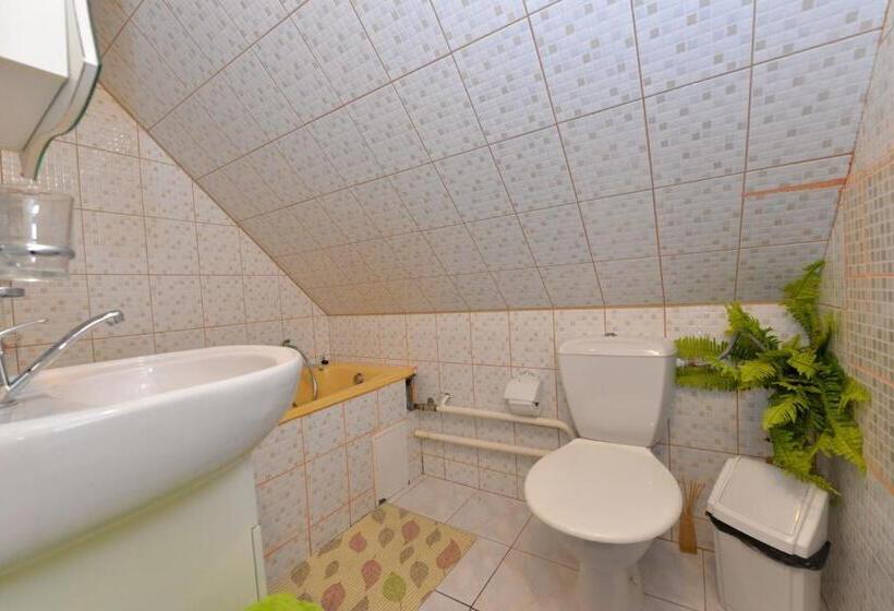 1 Bedroom Penthouse Apartment, Po Kastonu & Spa