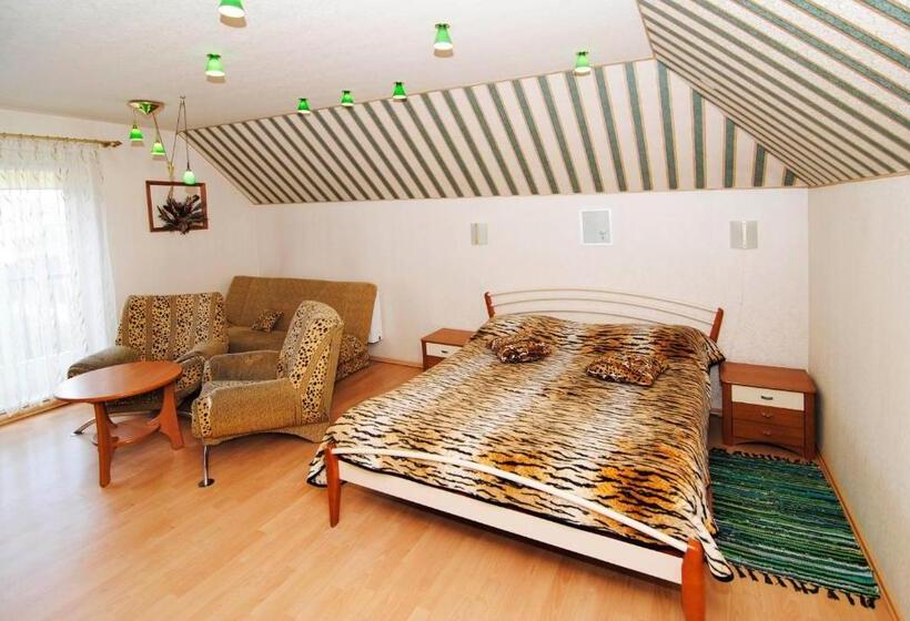 استودیو استاندارد با تراس, Po Kastonu & Spa