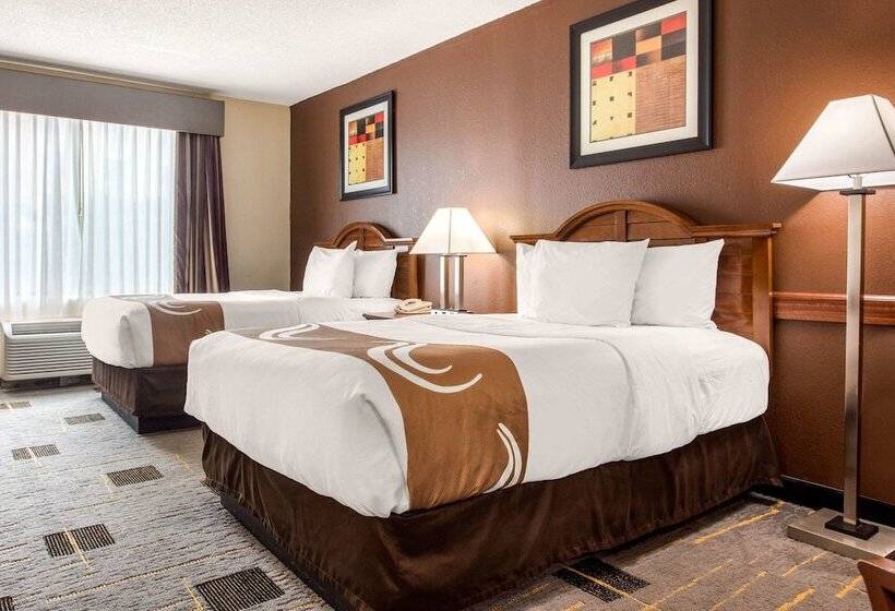 ２ダブルベッドのスタンダードルーム, Quality Inn & Suites