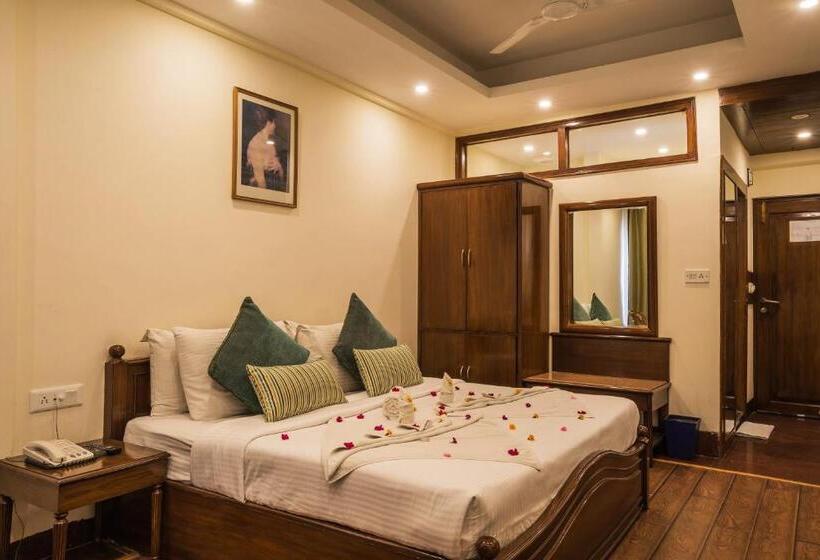 マウンテンビュースタンダードルーム, Tulip Inn Green Castle Mall Road