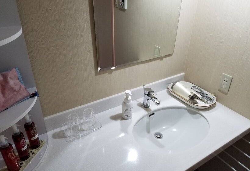 Quarto Superior, Yufuin Besso Shikisai