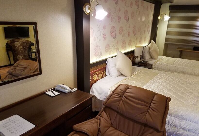 Quarto Superior, Yufuin Besso Shikisai