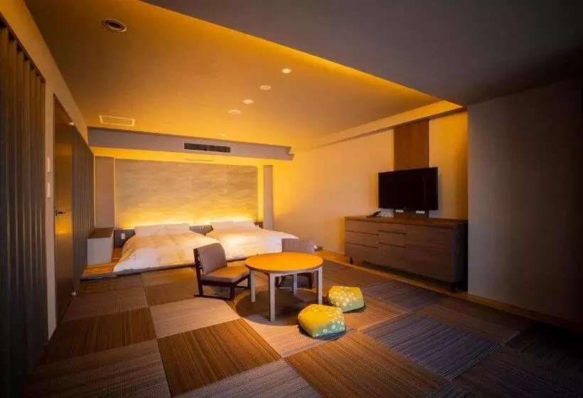 スタンダード4人部屋, Yunokawa Prince Hotel Nagisatei