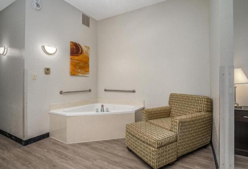 身障者適用キングサイズベッドルーム, Best Western Plus Silver Creek Inn