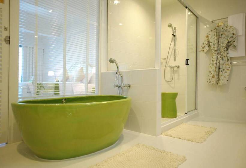 Quarto deluxe, Cera Resort @ Cha Am