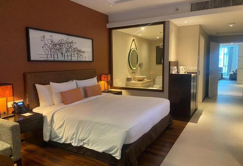 סוויטה, Phuket Panwa Beachfront Resort