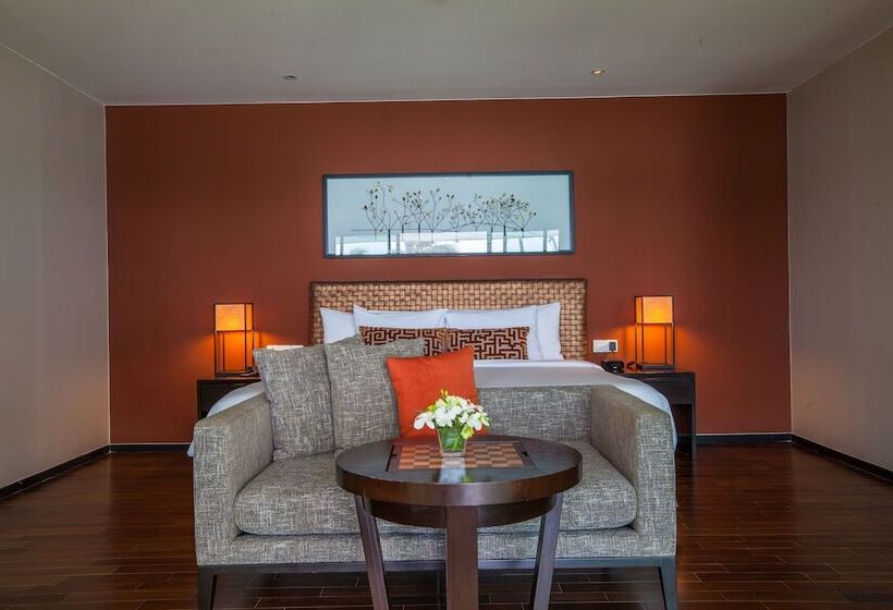 اتاق استاندارد با چشم‌انداز دریا, Phuket Panwa Beachfront Resort