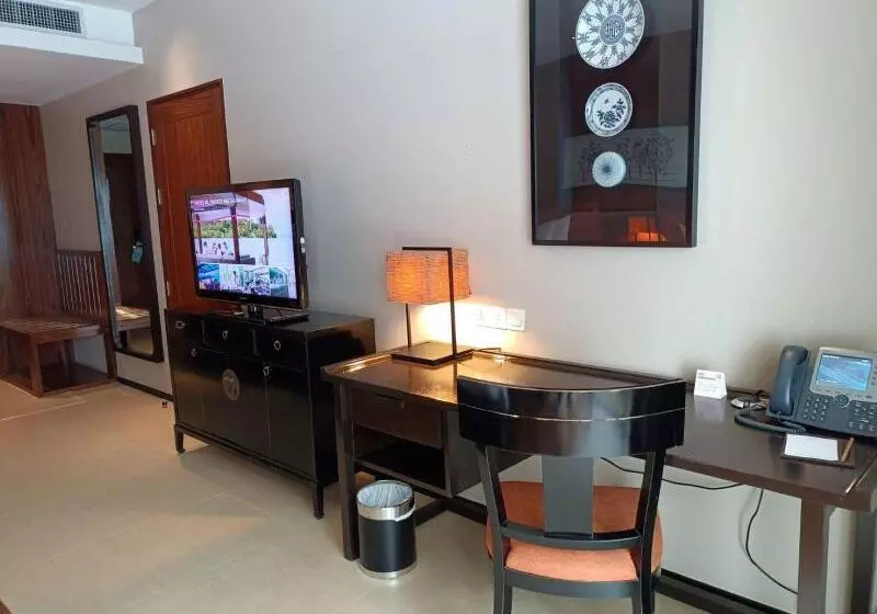 キングサイズベッドのスタンダードルーム, Phuket Panwa Beachfront Resort
