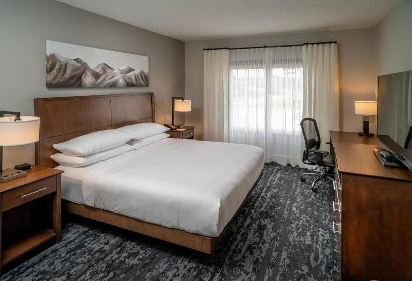 이그제큐티브 스위트 킹침대, Delta Hotels By Marriott Huntington Mall