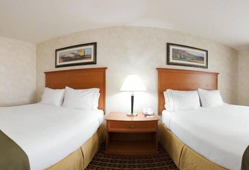 Номер Стандарт Адаптированный для Инвалидов, Holiday Inn Express Rawlins By Ihg