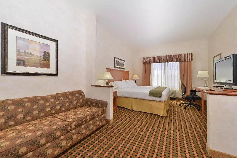 キングサイズベッドのエクゼクティブルーム, Holiday Inn Express Rawlins By Ihg
