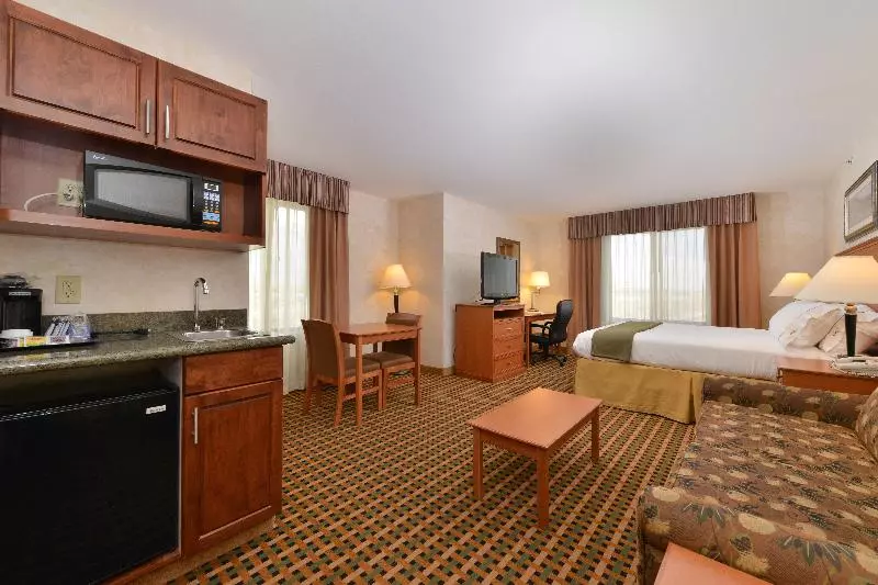 キングサイズベッドのスタンダードルーム, Holiday Inn Express Rawlins By Ihg