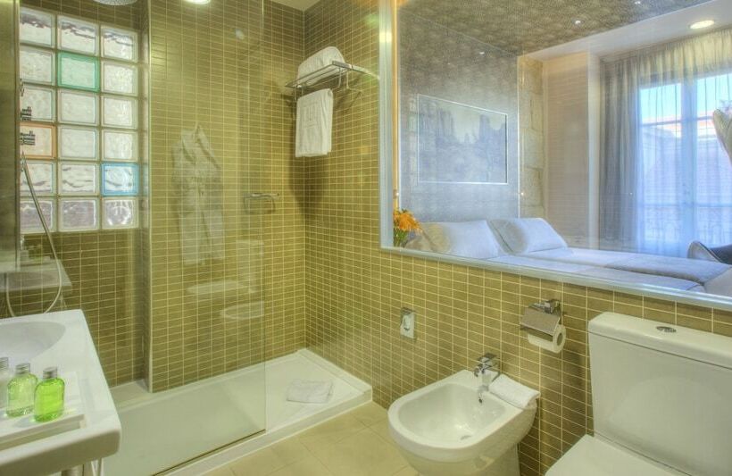 חדר סטנדרט, NH Ourense