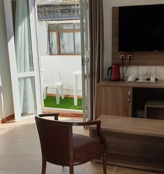 اتاق استاندارد, Samir