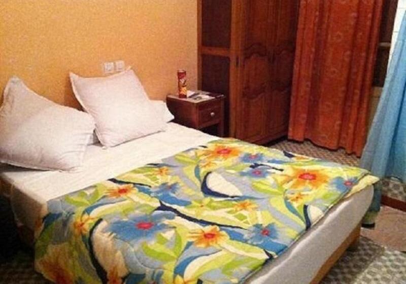 اتاق استاندارد یک نفره, Samir