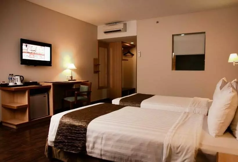 اتاق لوکس, Merapi Merbabu Hotel Yogyakarta Powered By Archipelago