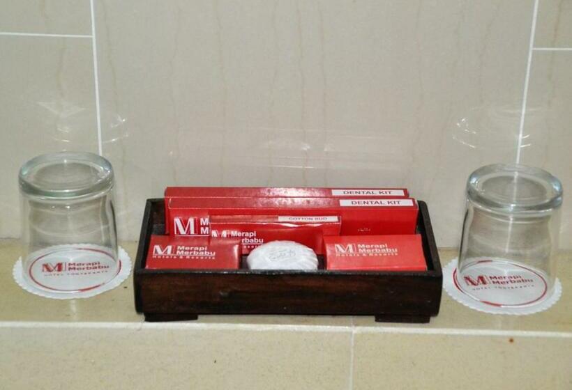 Camera Deluxe, Merapi Merbabu Hotel Yogyakarta Powered By Archipelago