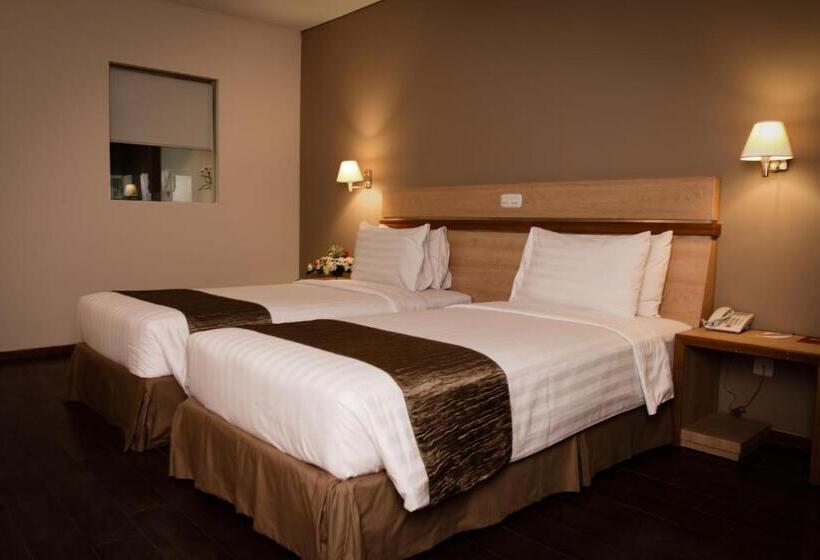 Camera Superiore, Merapi Merbabu Hotel Yogyakarta Powered By Archipelago