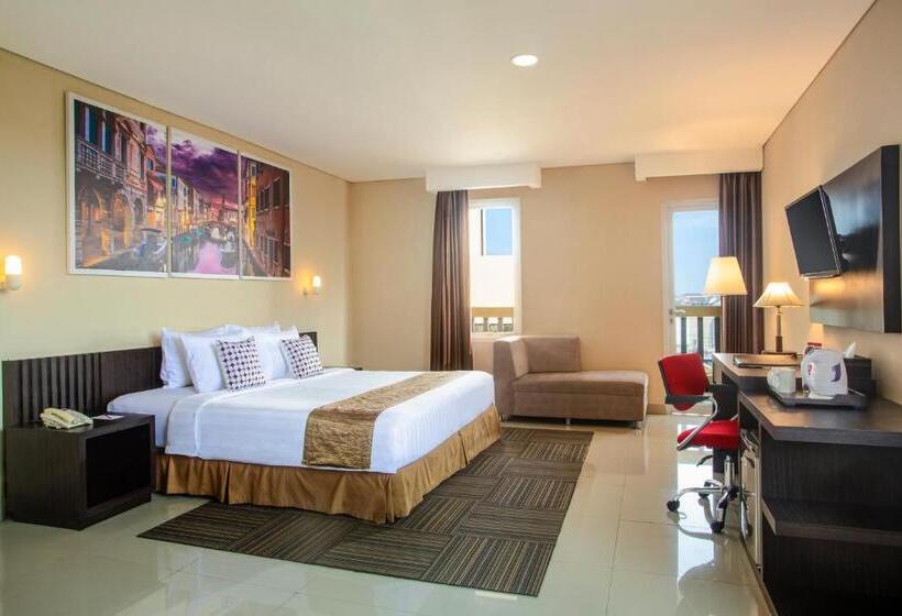 带大床的行政房间, Merapi Merbabu Hotel Yogyakarta Powered By Archipelago