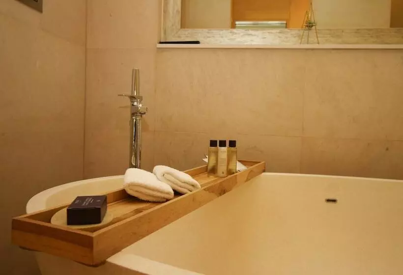 ویلای 1 خوابه, Resorts World Sentosa  Equarius Villas