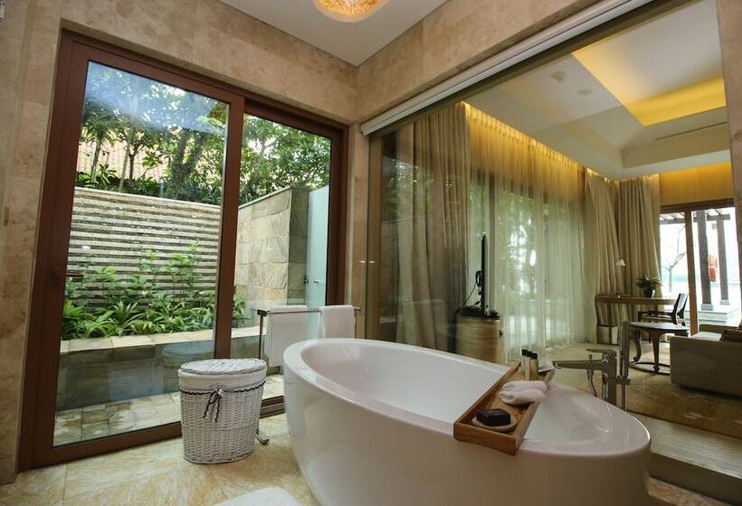 ویلای 2 خوابه, Resorts World Sentosa  Equarius Villas