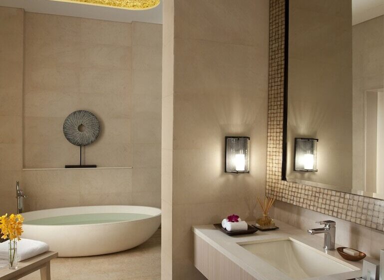 ویلای 2 خوابه, Resorts World Sentosa  Equarius Villas