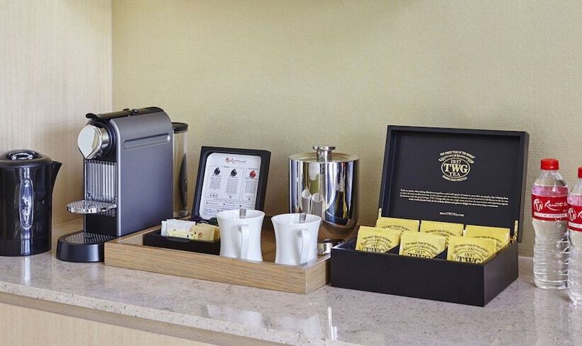 ویلای 2 خوابه, Resorts World Sentosa  Equarius Villas