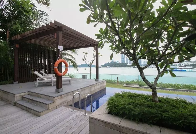 ویلای 2 خوابه, Resorts World Sentosa  Equarius Villas