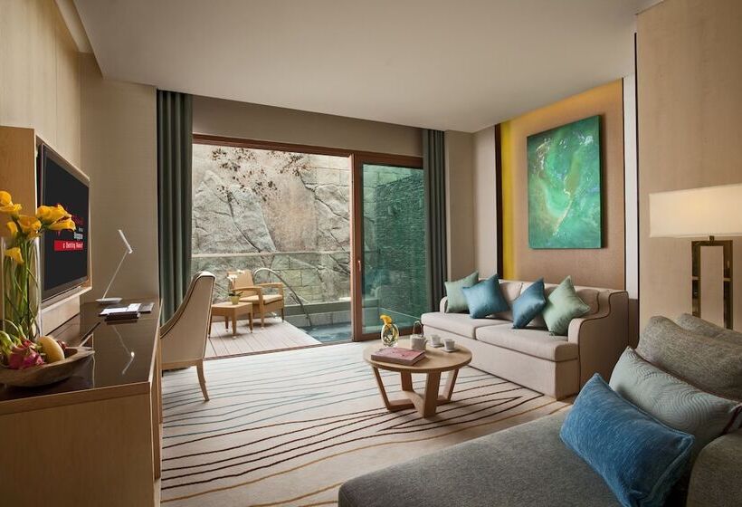 سوییت, Resorts World Sentosa  Equarius Villas