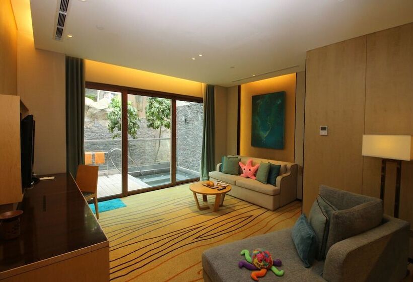 سوییت, Resorts World Sentosa  Equarius Villas